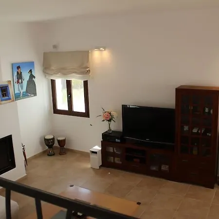 Casa Serena Con Piscina Y Jardin 산트 요렌소 드 발라피아