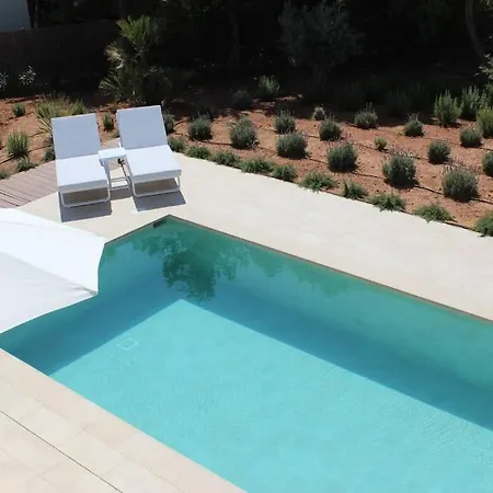 Casa Serena Con Piscina Y Jardin 펜션 *
