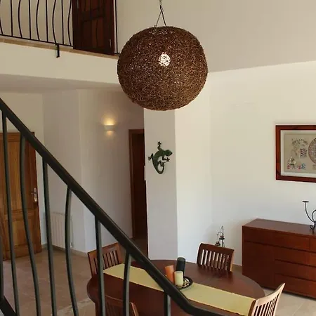 Casa Serena Con Piscina Y Jardin 펜션