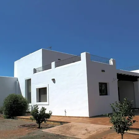 Casa Serena Con Piscina Y Jardin *